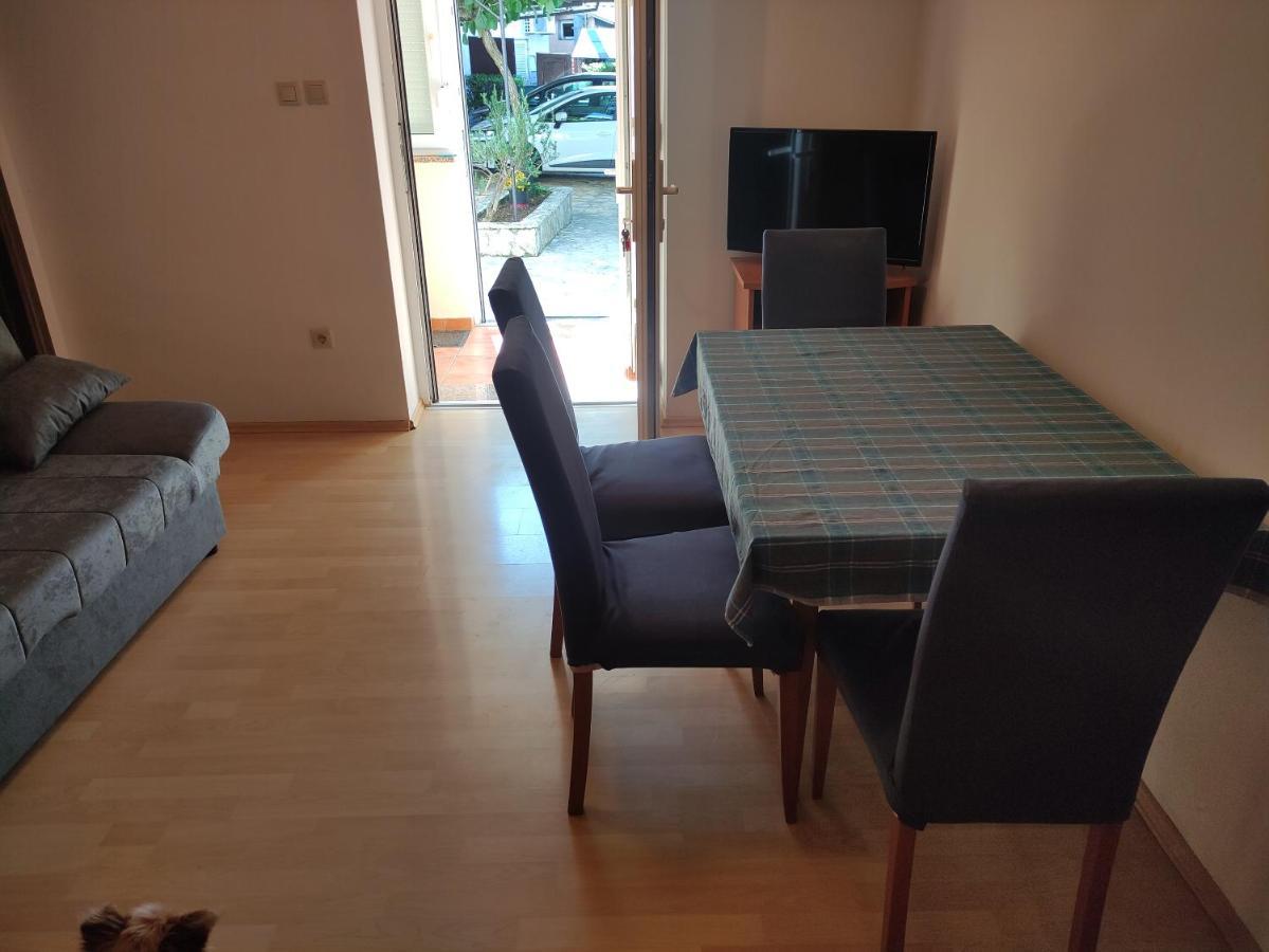 Apartment Valenta Porec Exterior photo